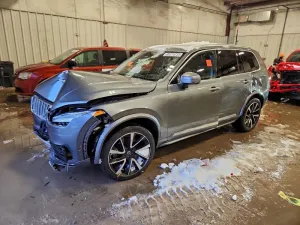 2019 VOLVO XC90