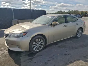2013 LEXUS ES300