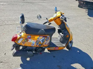 2022 GENUINE SCOOTER CO. SCOOTER