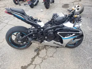 2025 SUZUKI GSXR1000