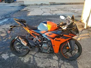 2023 KTM 390 RC