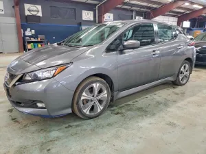 2022 NISSAN LEAF
