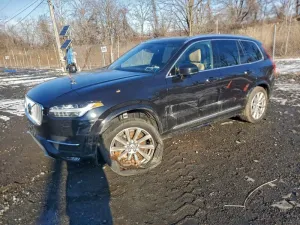 2018 VOLVO XC90