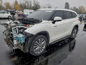 2020 TOYOTA HIGHLANDER