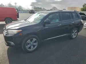 2013 TOYOTA HIGHLANDER