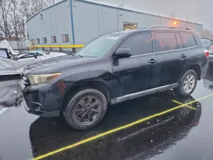 2011 TOYOTA HIGHLANDER