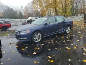 2013 VOLKSWAGEN PASSAT