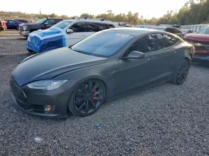 2016 TESLA MODEL S