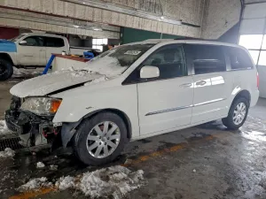 2016 CHRYSLER MINIVAN