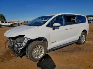 2022 CHRYSLER MINIVAN