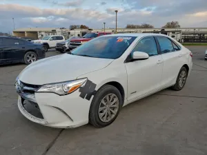 2017 TOYOTA CAMRY