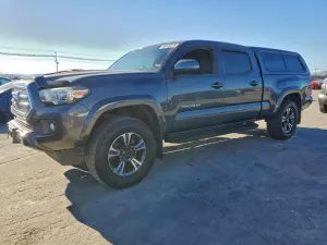 2017 TOYOTA TACOMA