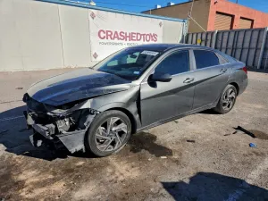 2024 HYUNDAI ELANTRA