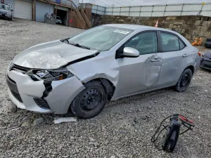 2015 TOYOTA COROLLA