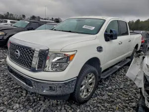 2017 NISSAN TITAN