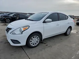 2016 NISSAN VERSA