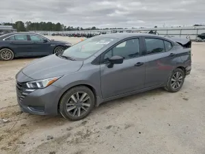 2024 NISSAN VERSA