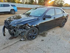 2022 HYUNDAI ELANTRA