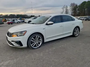 2017 VOLKSWAGEN PASSAT
