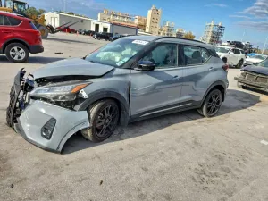 2021 NISSAN KICKS