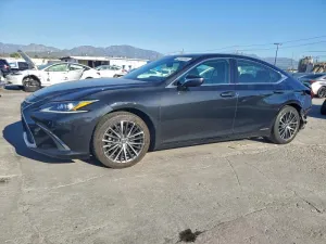 2022 LEXUS ES300