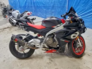 2021 APRILIA RS 660