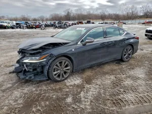 2019 LEXUS ES350