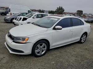 2013 VOLKSWAGEN JETTA