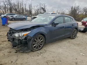 2018 MAZDA 3
