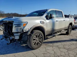 2016 NISSAN TITAN