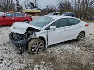 2013 HYUNDAI ELANTRA