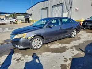 2011 TOYOTA AVALON