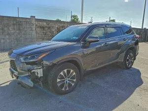 2021 TOYOTA HIGHLANDER
