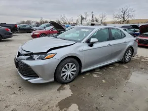 2018 TOYOTA CAMRY