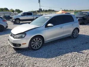 2013 VOLKSWAGEN GOLF
