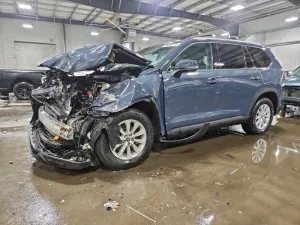 2024 TOYOTA GRAND HIGH