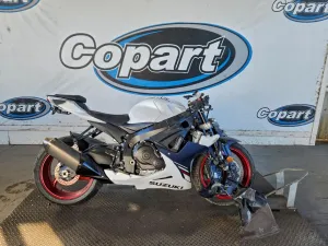 2025 SUZUKI GSXR600
