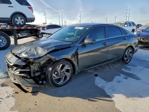 2024 HYUNDAI ELANTRA