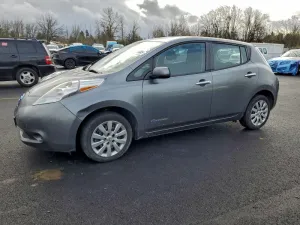 2015 NISSAN LEAF