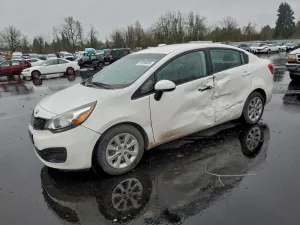 2013 KIA RIO
