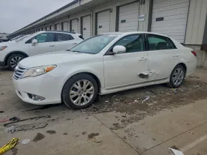 2011 TOYOTA AVALON