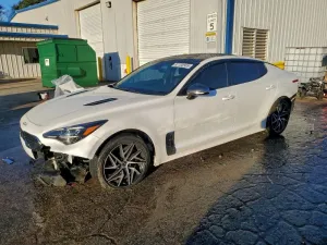 2022 KIA STINGER