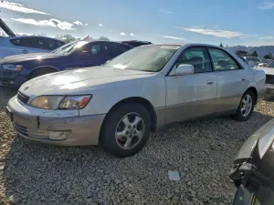 1999 LEXUS ES300