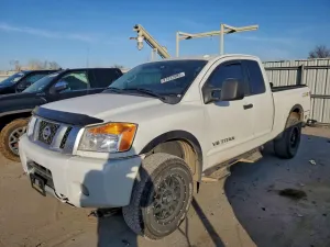 2015 NISSAN TITAN