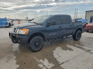 2014 NISSAN TITAN