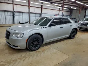 2019 CHRYSLER 300