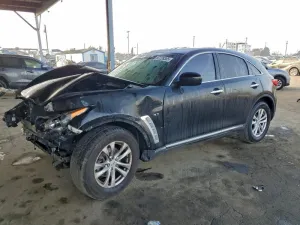 2017 INFINITY QX70