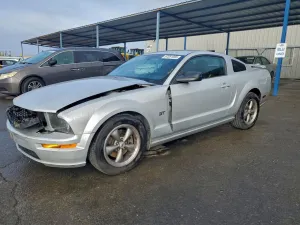 2005 FORD MUSTANG