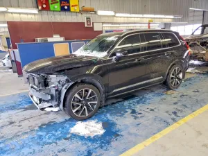 2019 VOLVO XC90