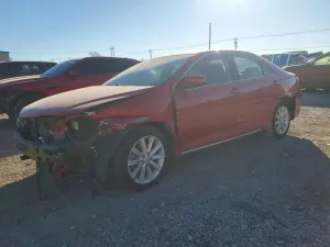 2014 TOYOTA CAMRY